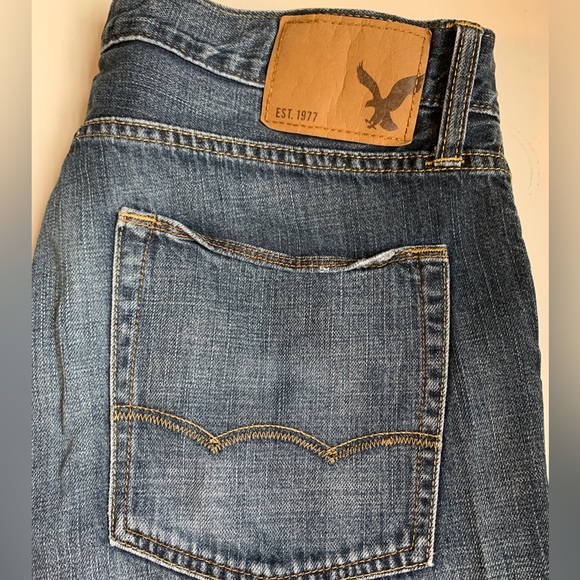 American Eagle Vintage 34” Medium Dark Wash Slim Straight Jeans - Picture 3 of 5